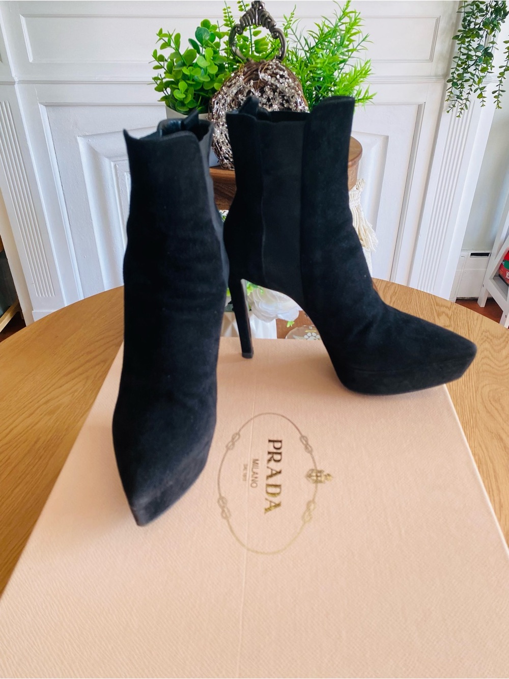 🛍️Prada Authentic Black Suede Camoscio Ankle Boots With Original Packaging